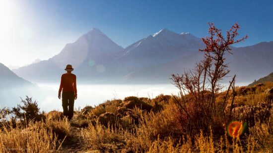 Nurtantio_5Pässe_Lager Kaisang Kharka 3500 m mit Dhaulagiri und Tukche Peak